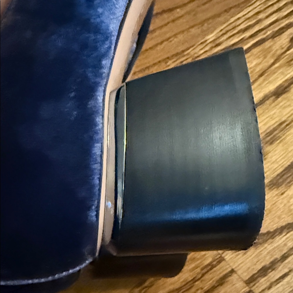 Nicholas Kirkwood Navy Velvet Pointed-Toe Flats - Picture 11 of 11